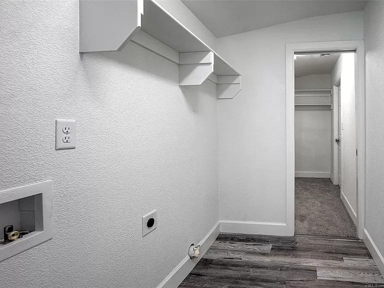 Interior painting project gallery - Project 103 - Image 13